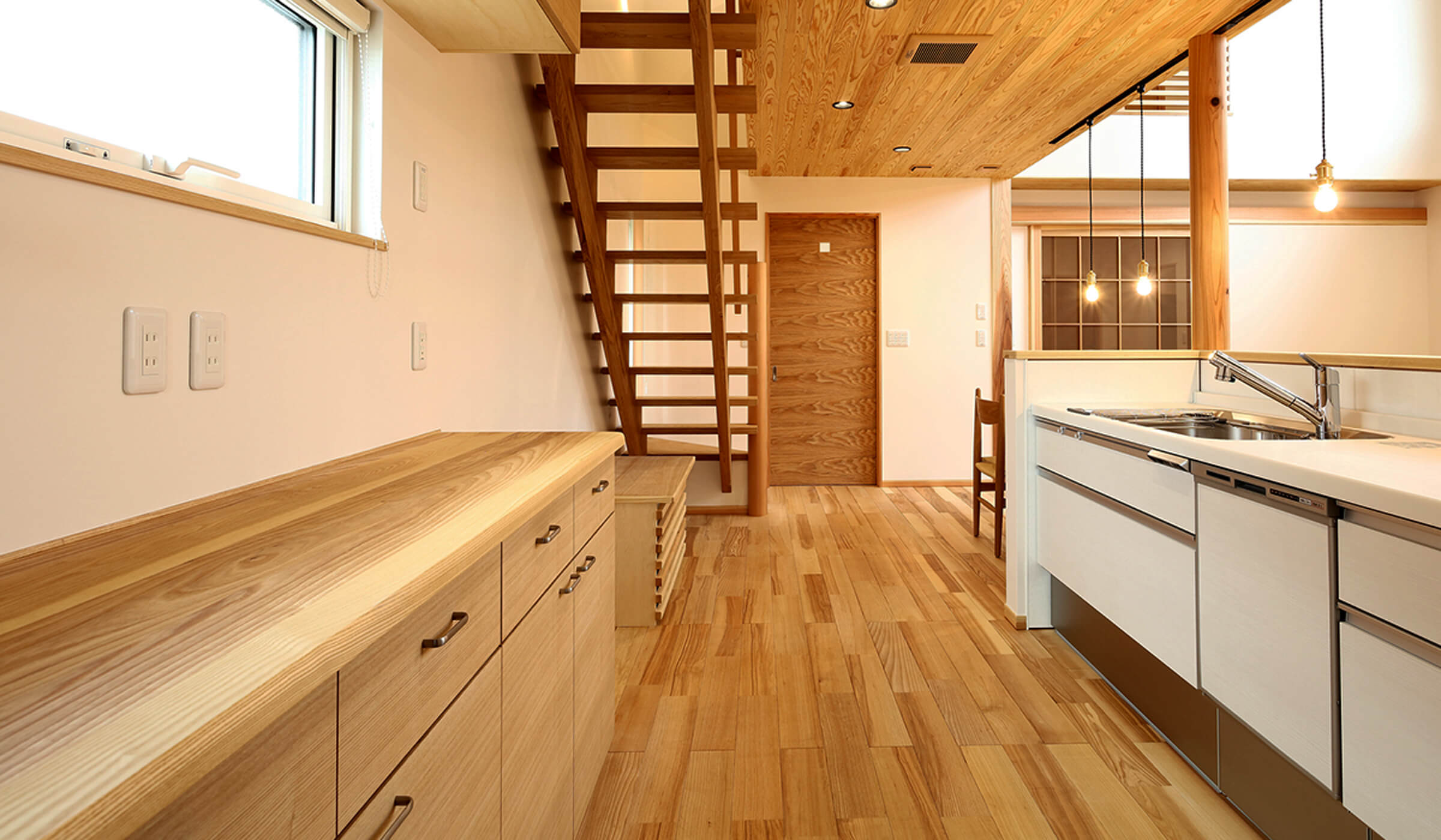 北見のまちの建具屋 緑ヶ丘木工 オーダー家具のこだわり「実用性と耐久性にも優れた一生物」