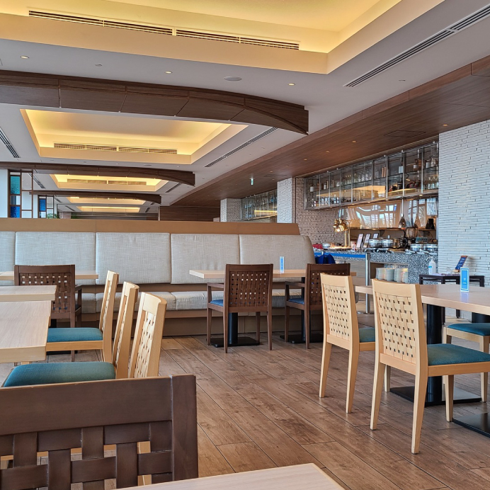 北見のまちの建具屋 緑ヶ丘木工　納品事例 テーブル・チェア